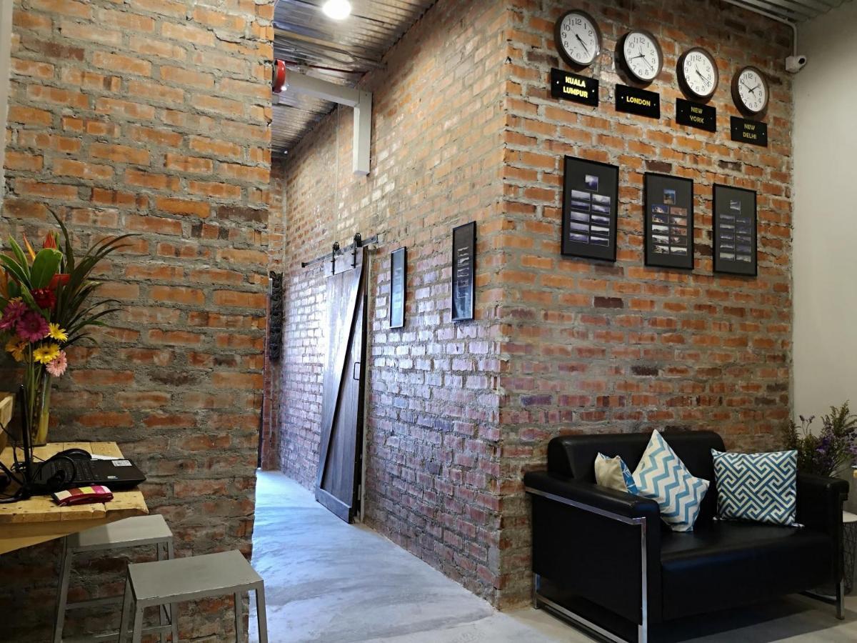 Iron Inn - Kuala Lumpur — Photos 2